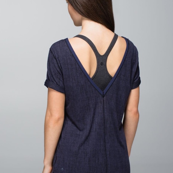 Lululemon Trikonasana Tee